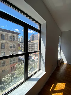 Rented by Bond New York | media 5