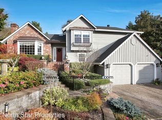 4113 Wolf Berry Ct, Lake Oswego, OR 97035
