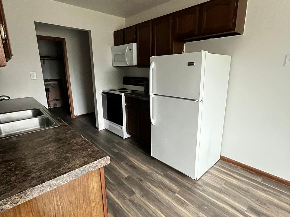 1st image of 2605 S 17th St #7
