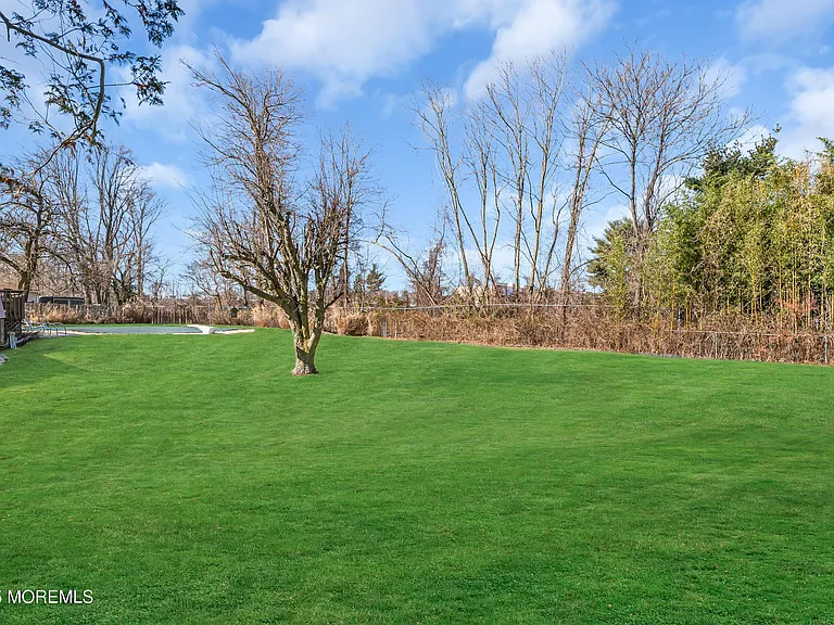17 Arlene Dr — Photo 40