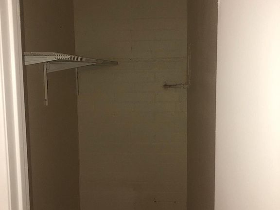 4th image of 421 N San Jacinto St #1