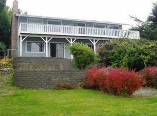 191 Sky Vista Pl, Camano Island, WA 98282