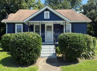 2958 Winston Churchill Dr, Hopewell, VA 23860