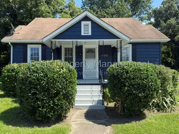 2958 Winston Churchill Dr, Hopewell, VA 23860
