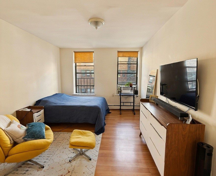 1st image of 524 W 50th St APT 2B