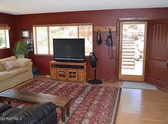2nd image of 2517 Nolte Dr