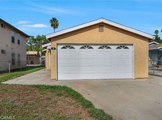 323 E 102nd St, Los Angeles, CA 90003