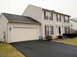 804 Bramblewood Dr, Douglassville, PA 19518