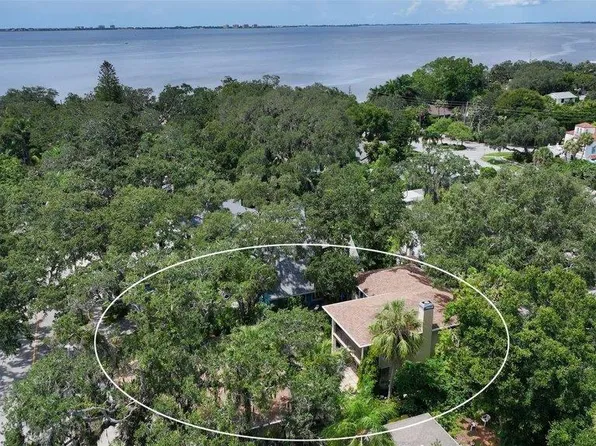 875 Indian Beach Dr, Sarasota, FL 34234