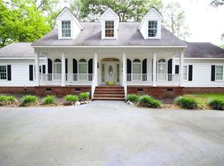 535 Piney Point Rd, Yorktown, VA 23692