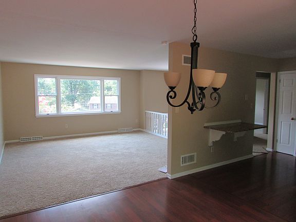 5th image of 515 Roberta Dr