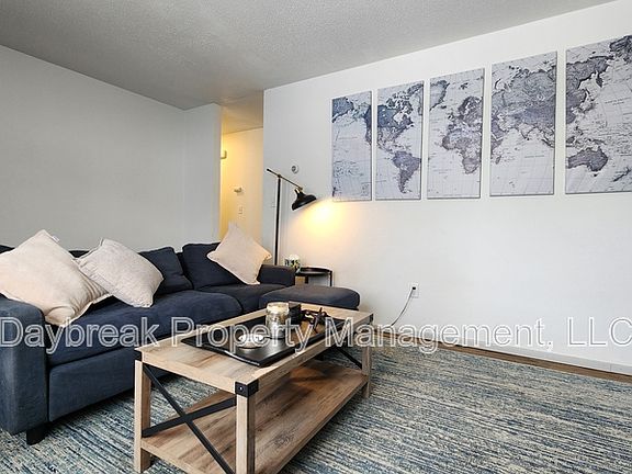 5th image of 525 7th Ave E APT 4