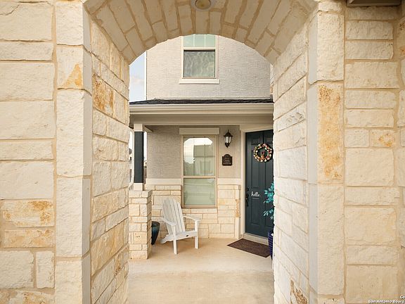 4th image of 19103 MOUNTAIN PL