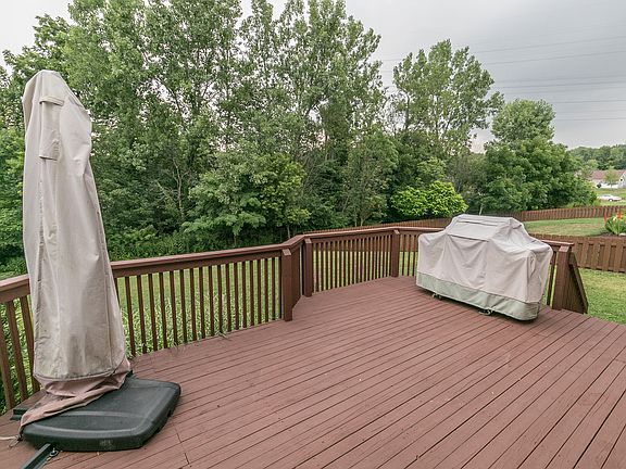 4th image of 547 McPherson Cir