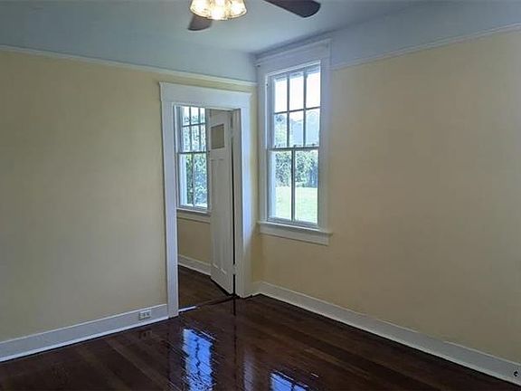 4th image of 1235 Josephine St