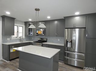 29 Fiat Ave, Iselin, NJ 08830