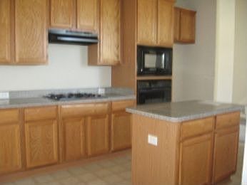 4th image of 632 Abbott Ave