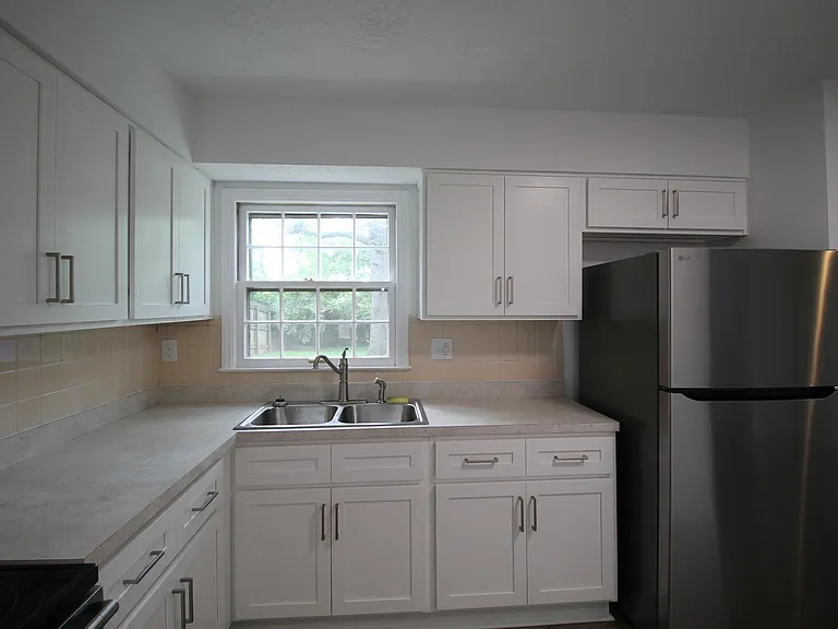 2015 Garden Springs Dr — Photo 16