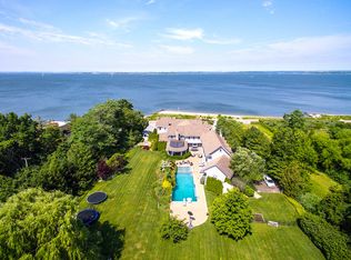17 Lighthouse Rd, Port Washington, NY 11050