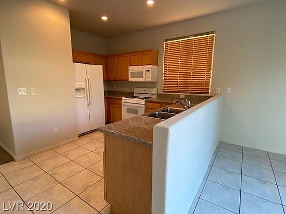 4th image of 7140 Antique Olive St #0