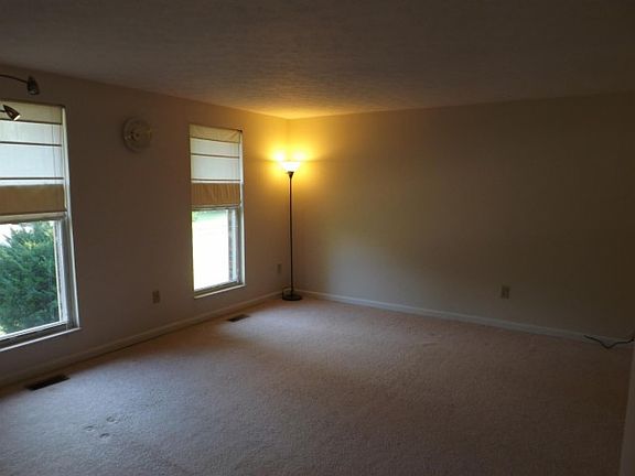 4th image of 7416 Gungadin Dr