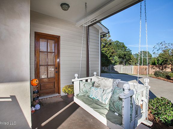 4th image of 117 Hoy Farms Dr