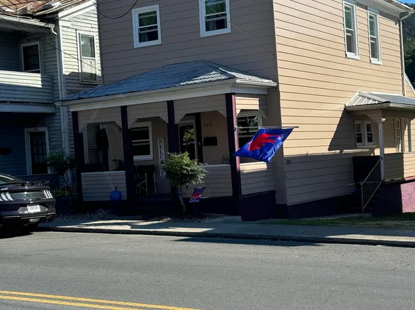 903 Main St, Clifton Forge, VA 24422