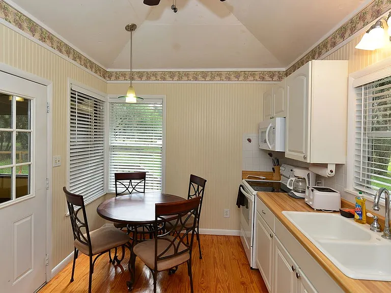 8260 Ibis St — Photo 5