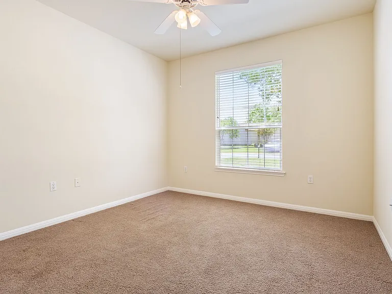 311 Dove Hollow Trl — Photo 18