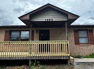 1493 Sandy Cir, Blacksburg, VA 24060