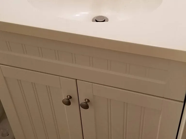Bath vanity