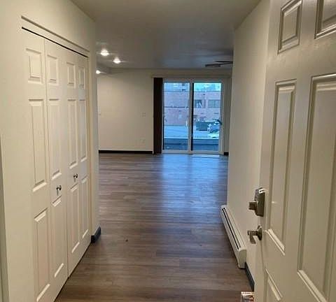 4th image of 145 E 5th Ave #201