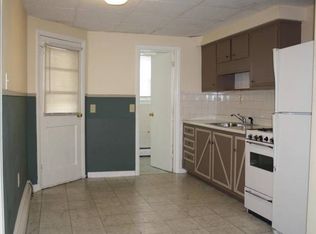 93 Union St APT 5, Manchester, NH 03103