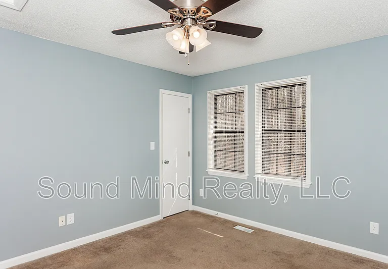 2809 Ferret Ct — Photo 14