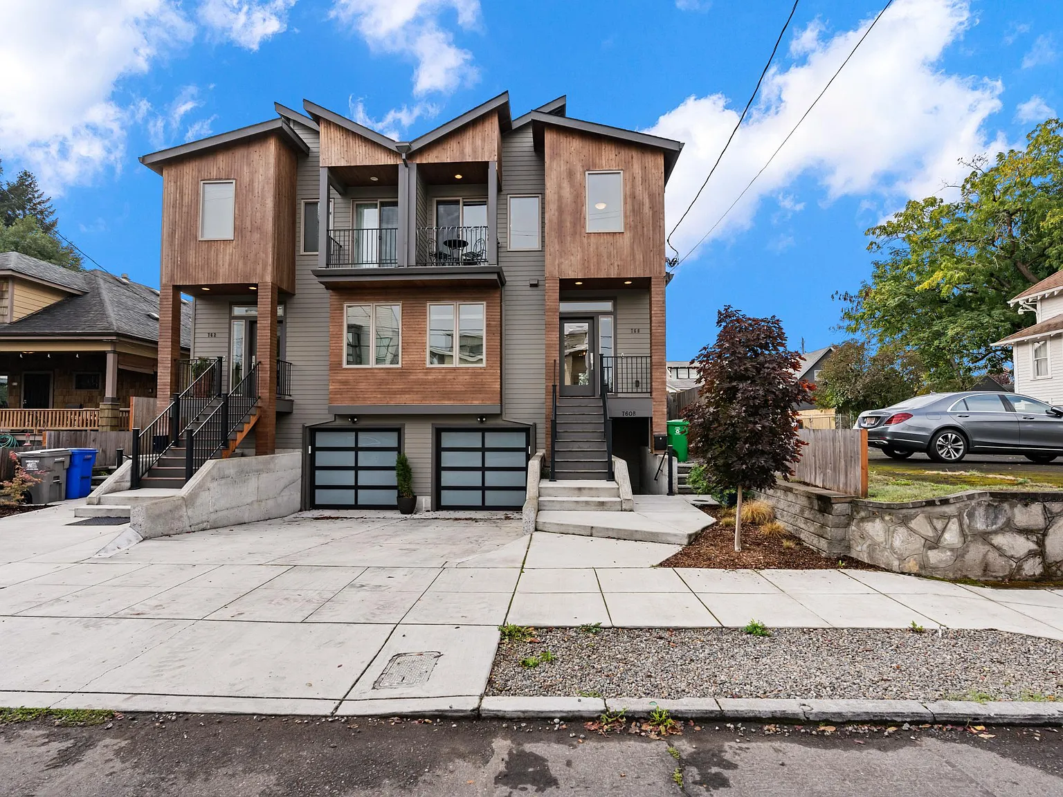 760 NE Jessup St — Photo 2