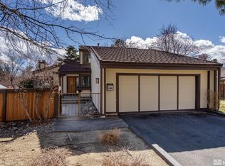 698 E Riverview Cir, Reno, NV 89509