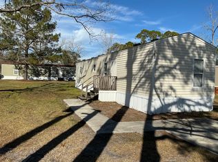 102 Garlington Cir, Waycross, GA 31503