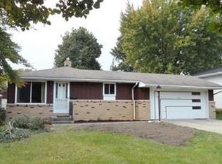 6552 W Vancey Dr, Brookpark, OH