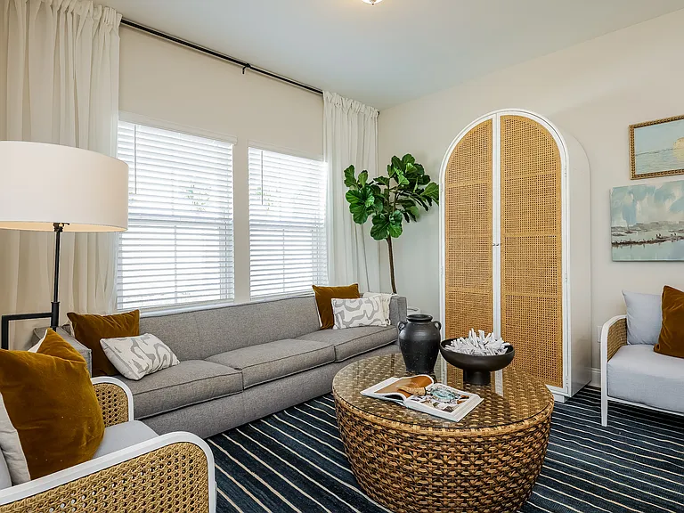 Surfside Retreat — Photo 5