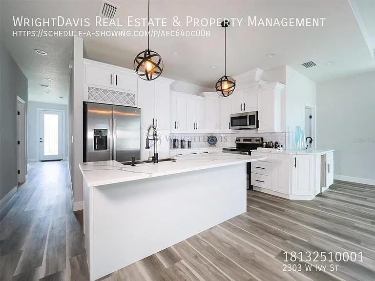 2303 W Ivy St — Photo 5