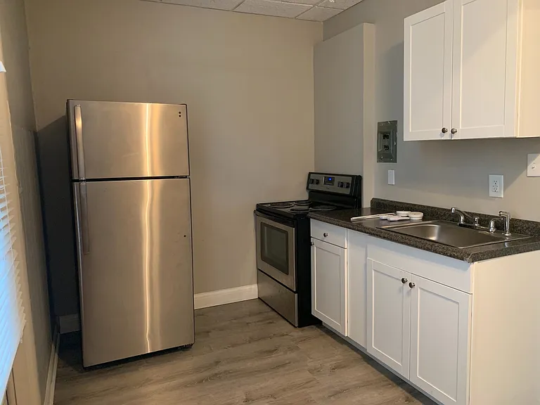 179 E. Loudon Ave — Photo 2