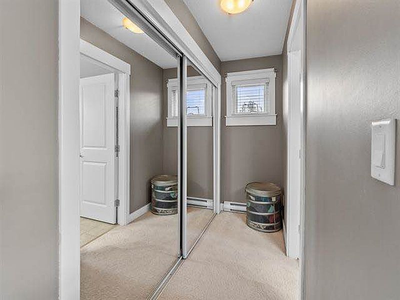 Surrey Townhouse for rent - 4 Bedrooms — photo 26