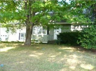 752 Mercer Rd, Beaver Falls, PA 15010