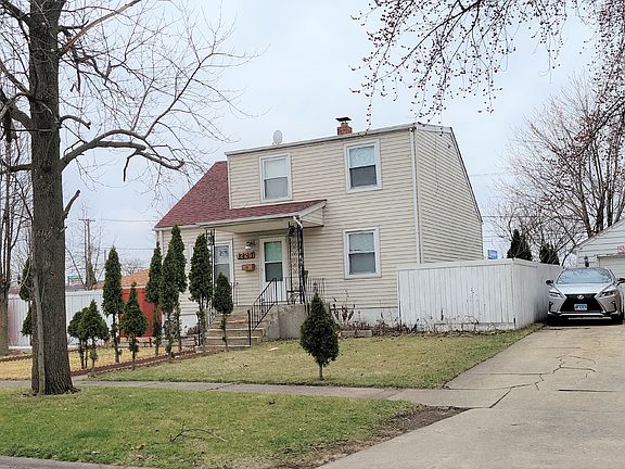 4th image of 1224 Hirsch Ave