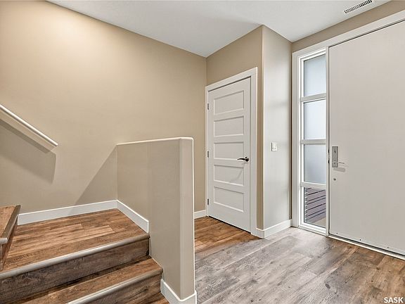 4th image of 103 Willis Crescent #8