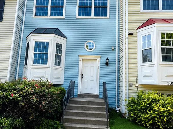 3609 Buckeye Ct, Fairfax, VA 22033