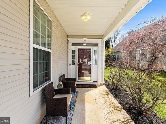 5th image of 71 Golf View Dr