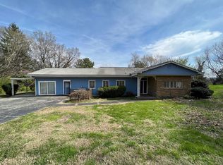 5814 E Sunset Rd, Knoxville, TN 37914