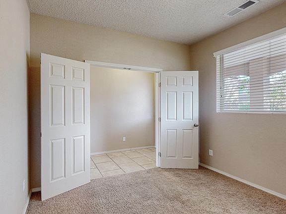 3rd image of 2023 Fraser Dr SE