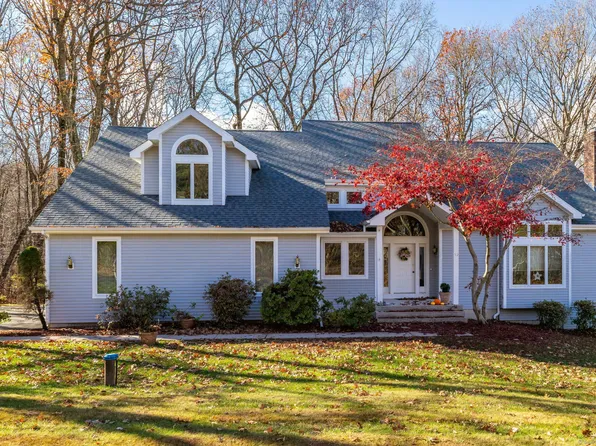 59 Fieldstone Drive, Glastonbury, CT 06073